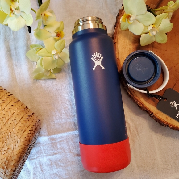 Hydro Flask Limited Edition Hawaiian Cobalt Wide Mouth Flex Cap 40oz Bottle - Picture 2 of 7